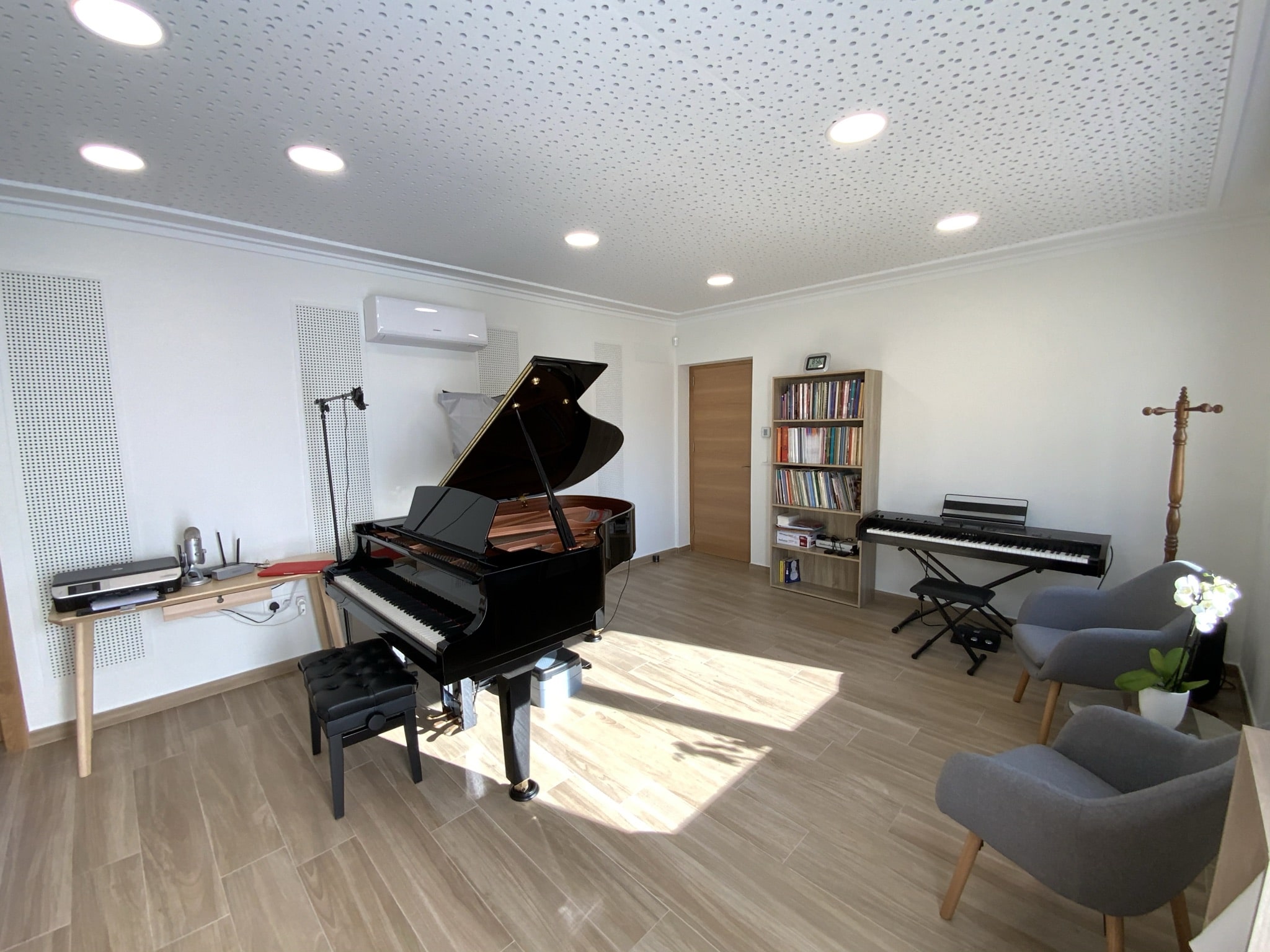 Professional Zoom Piano Lessons For Adults And Children